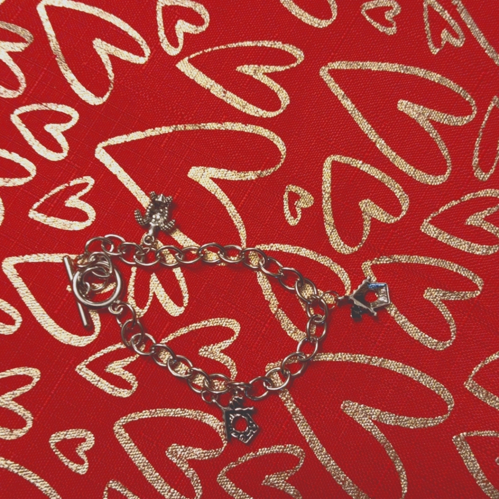 A 3 charm bracelet